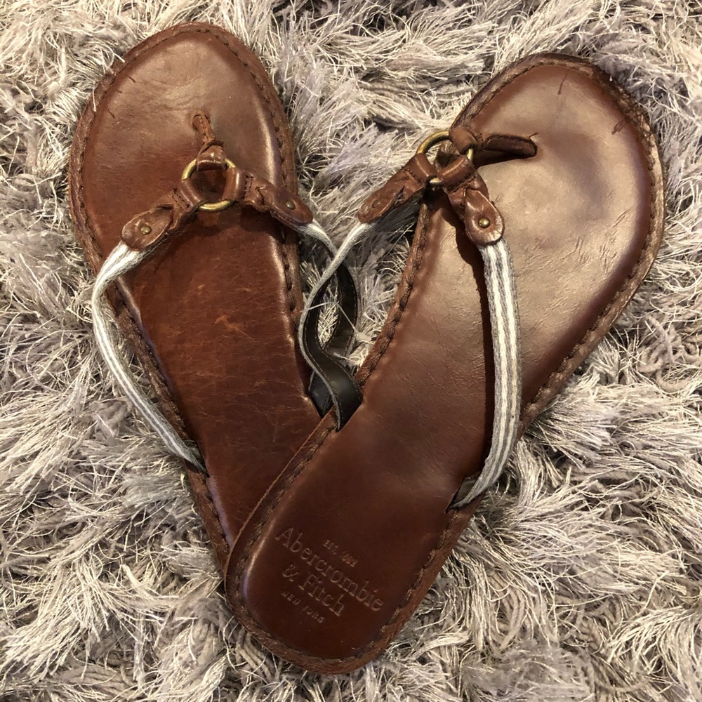 Abercrombie and Fitch flip flops/sandals